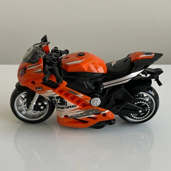 Oyuncak Motosiklet Şık Görünümlü Çek Bırak Işıklı ve Sesli Renkli 15 Cm